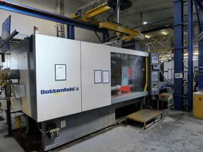 Battenfeld 570 Ton Injection Moulding Machine-1